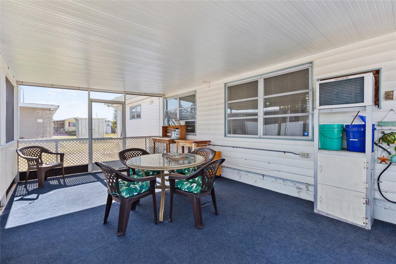 Image 4 of 25 For 620 49th Avenue W