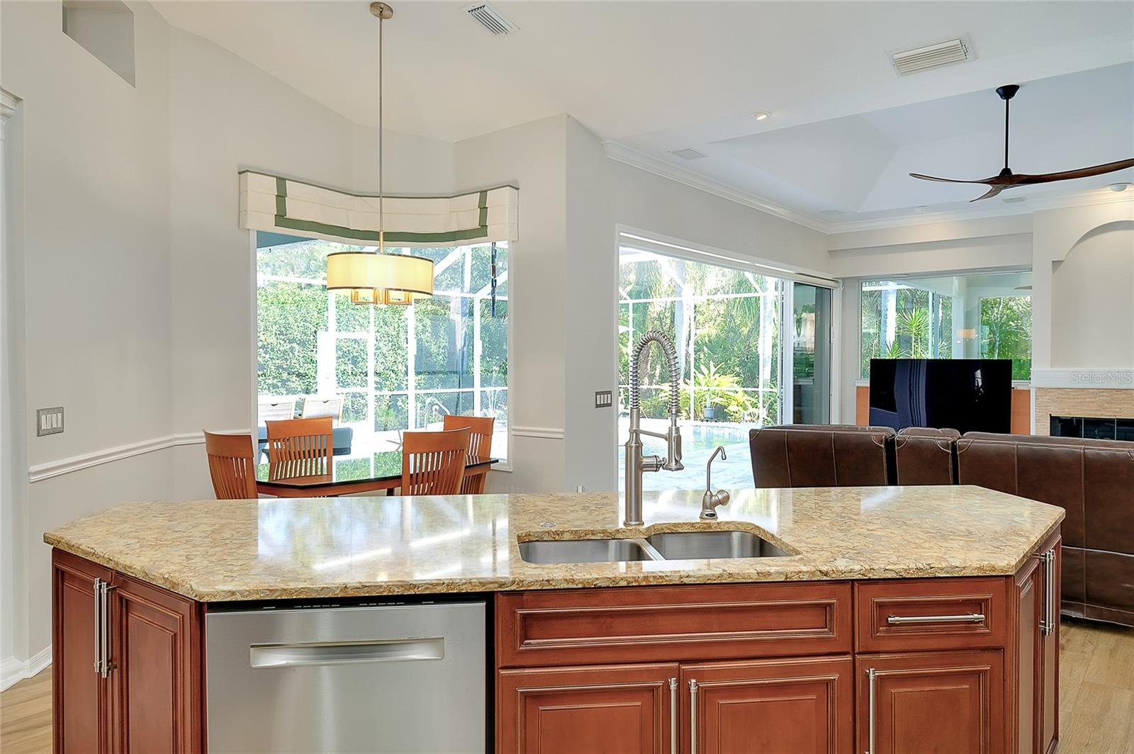 Image 19 of 100 For 6614 Tallmast Circle