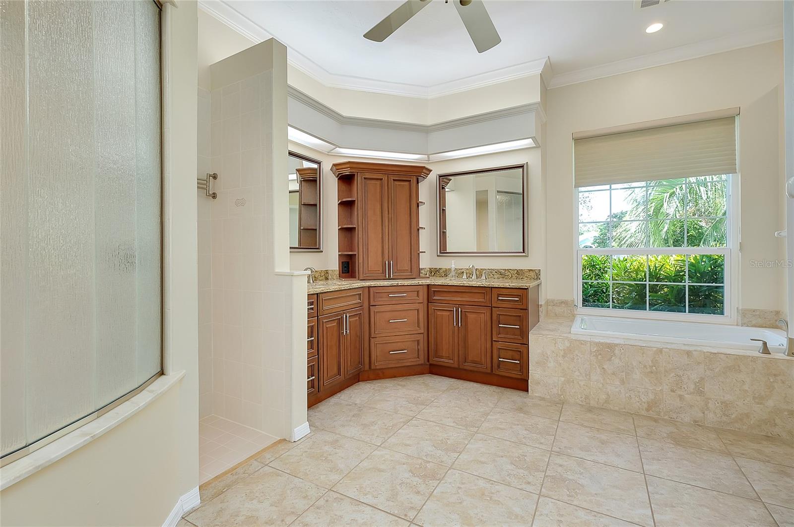 Image 40 of 100 For 6614 Tallmast Circle