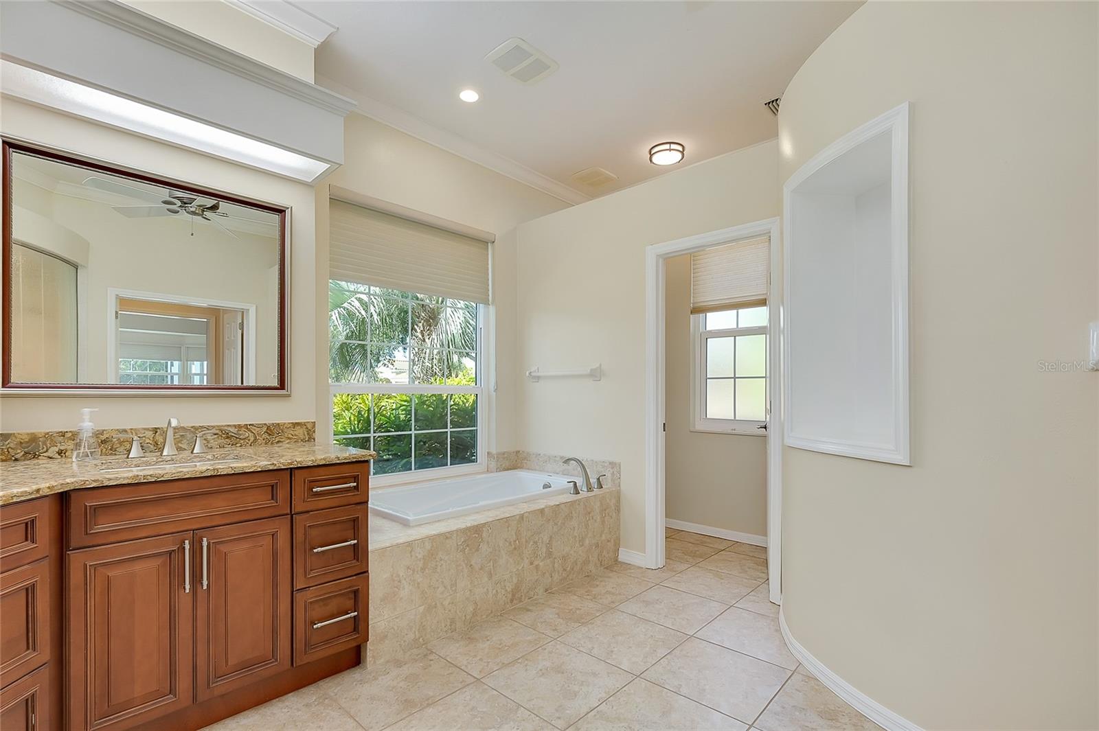 Image 42 of 100 For 6614 Tallmast Circle