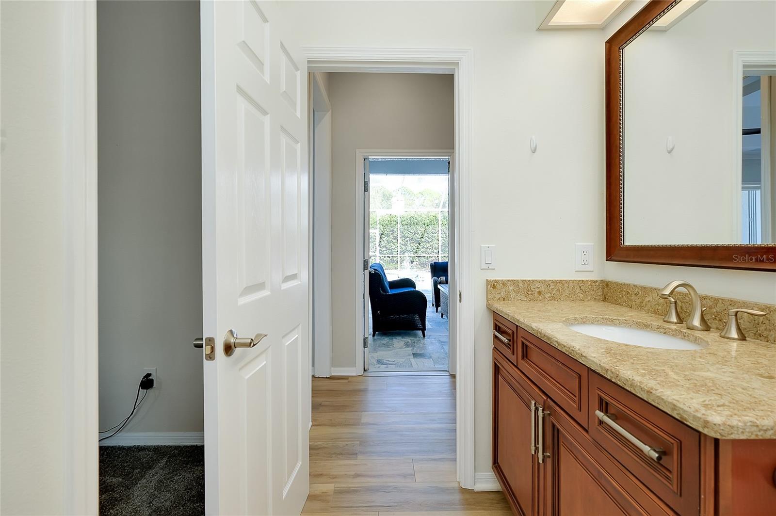 Image 52 of 100 For 6614 Tallmast Circle