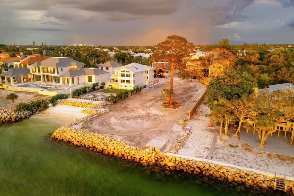 Image 21 of 57 For 4050 Higel Avenue