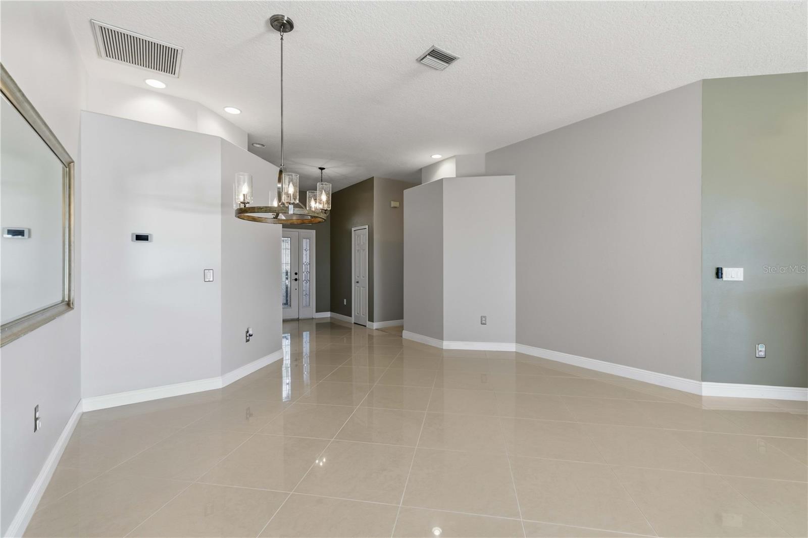 Image 11 of 63 For 6991 Superior Street Circle