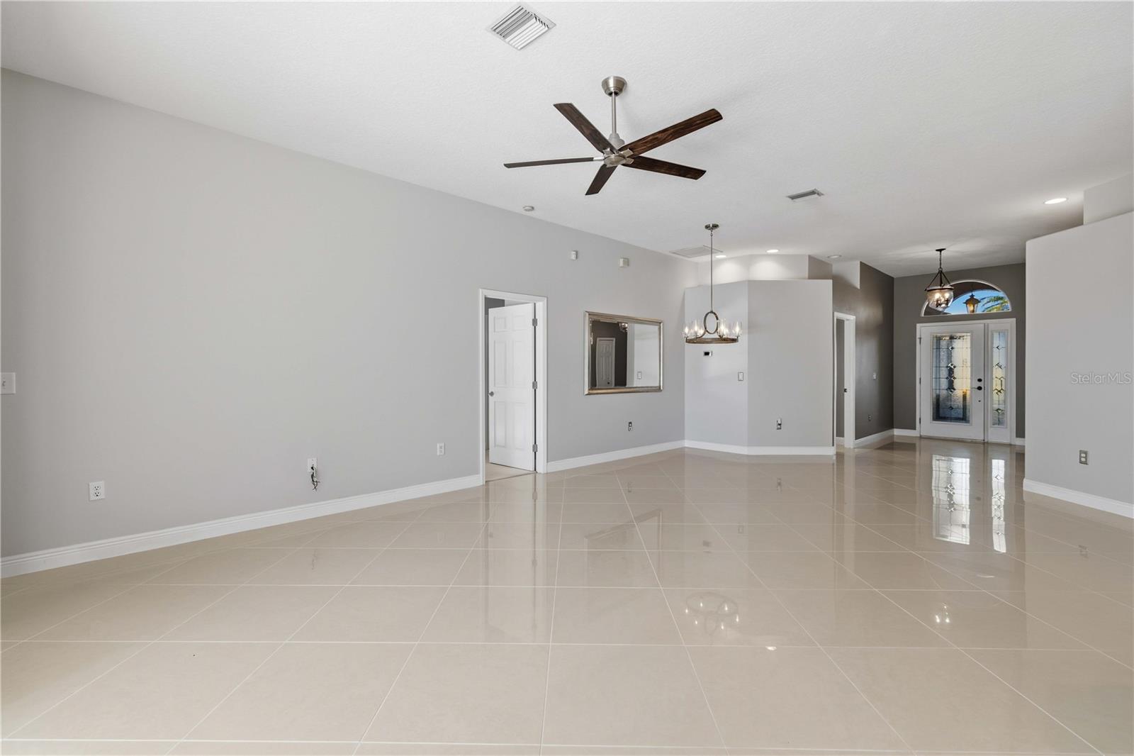 Image 15 of 63 For 6991 Superior Street Circle