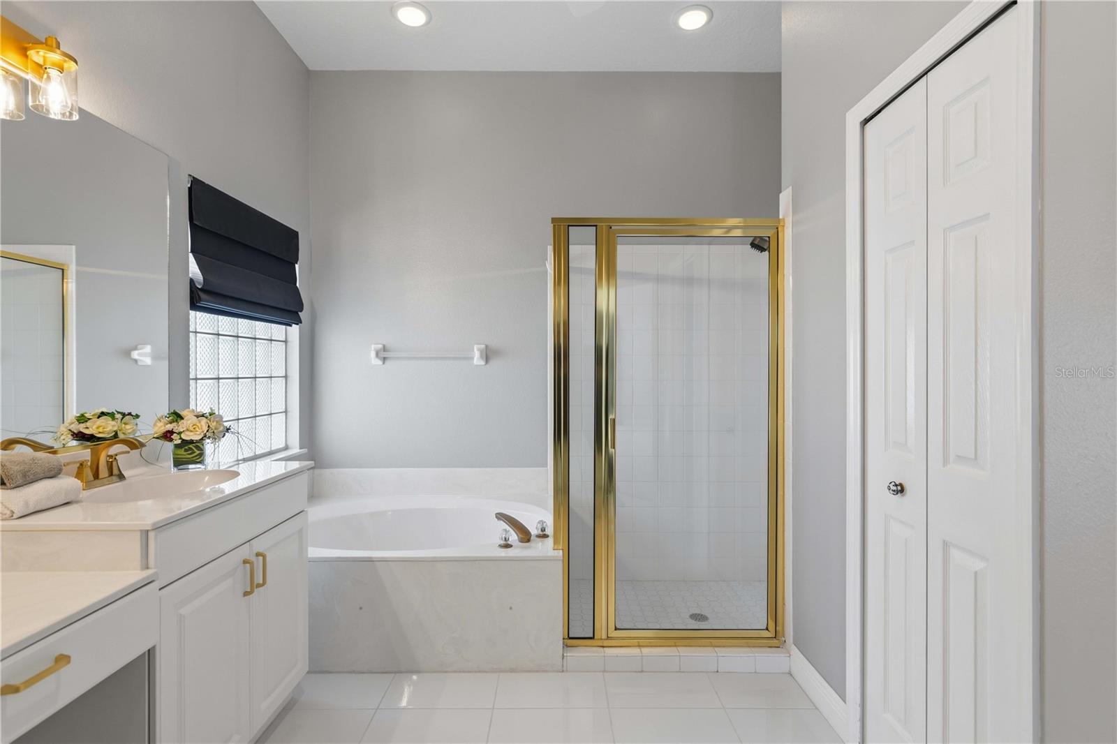 Image 30 of 63 For 6991 Superior Street Circle