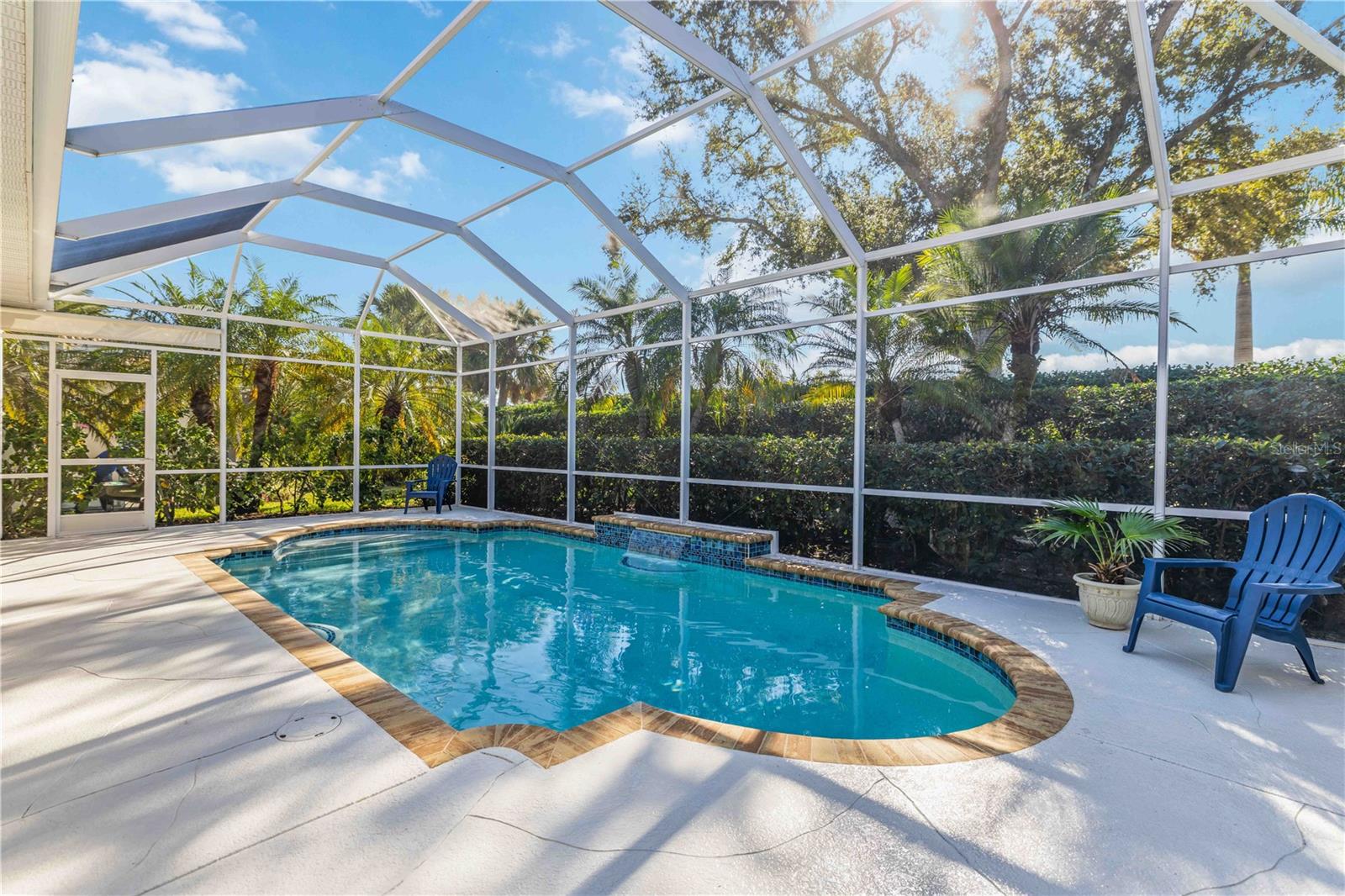 Image 41 of 63 For 6991 Superior Street Circle