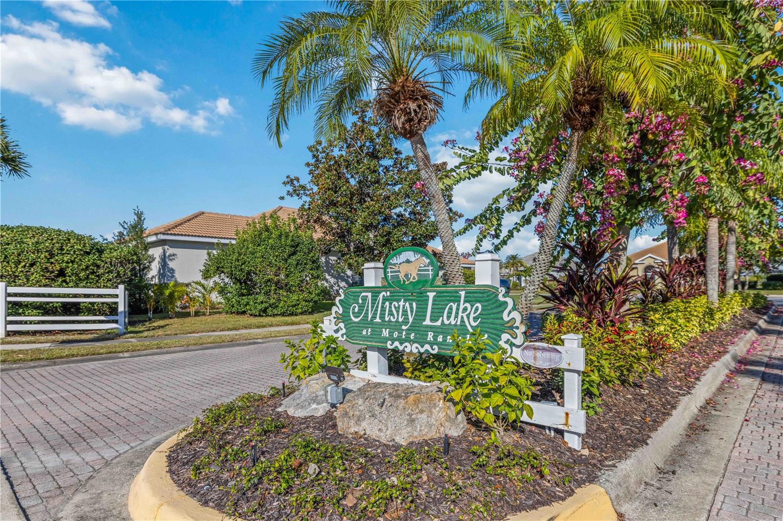 Image 44 of 63 For 6991 Superior Street Circle