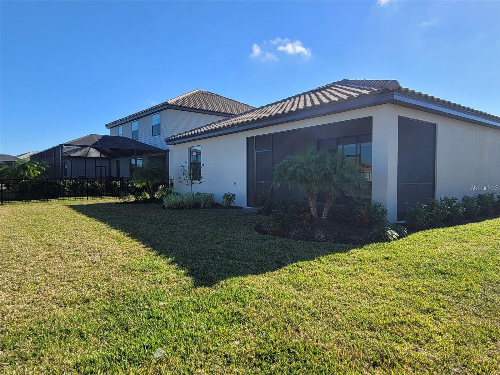 Image 7 of 7 For 15719 Islandwalk Avenue