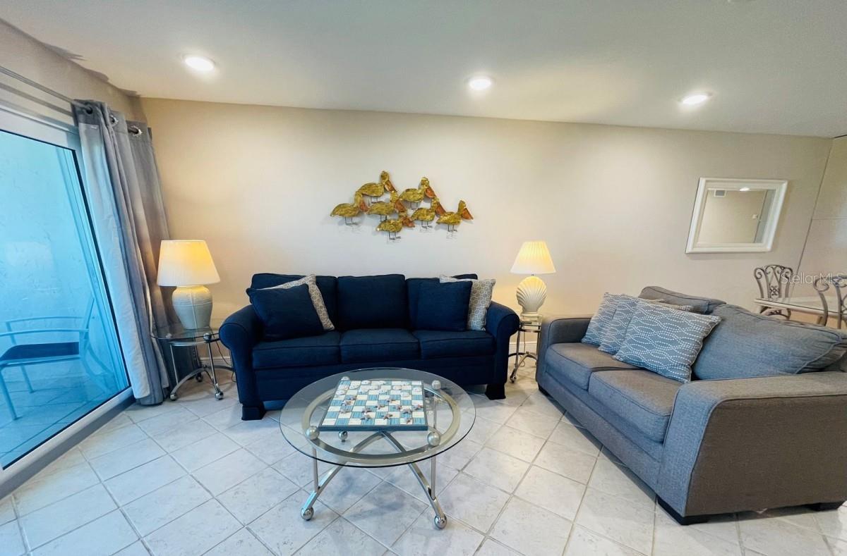 Image 7 of 16 For 4200 Gulf Drive 205