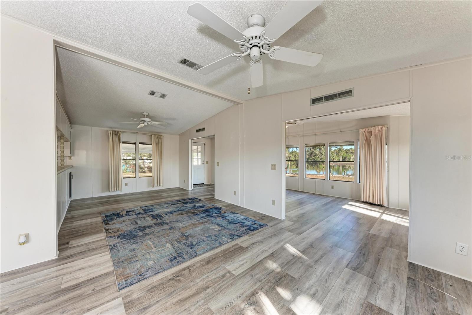 Image 10 of 60 For 1306 41st Avenue E