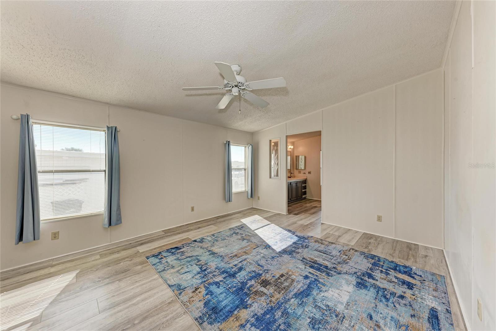 Image 18 of 60 For 1306 41st Avenue E