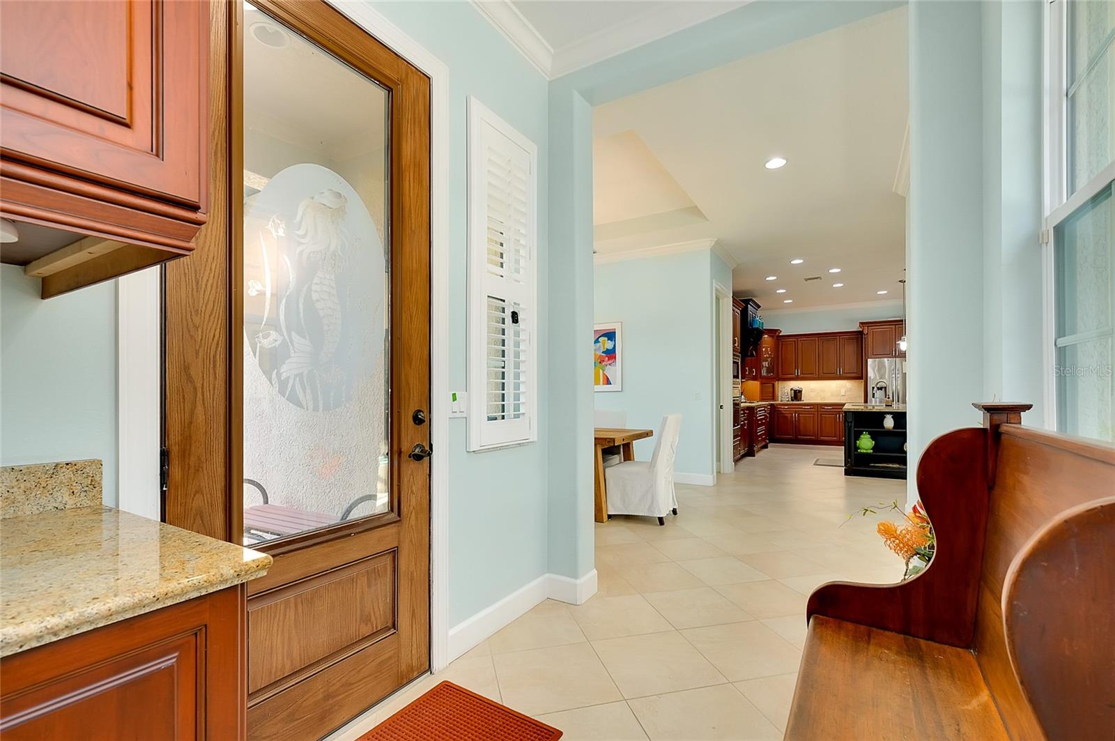 Image 50 of 100 For 641 Venice Avenue