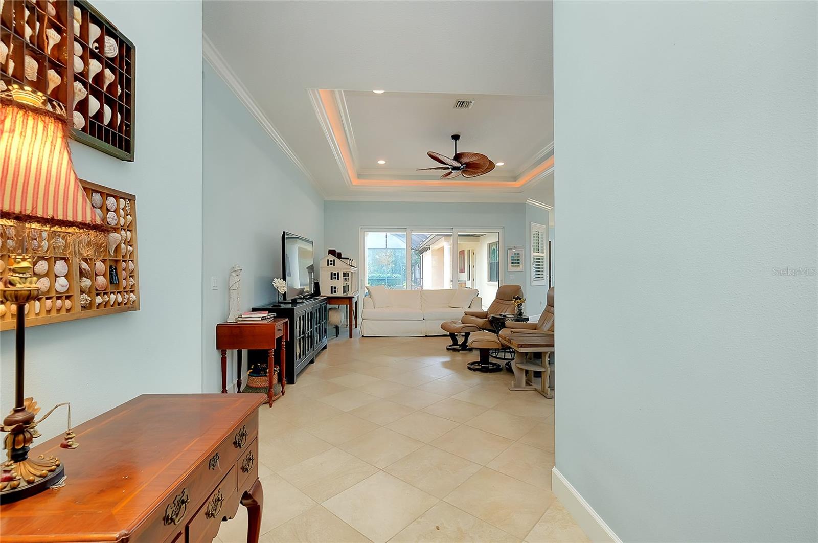 Image 6 of 100 For 641 Venice Avenue