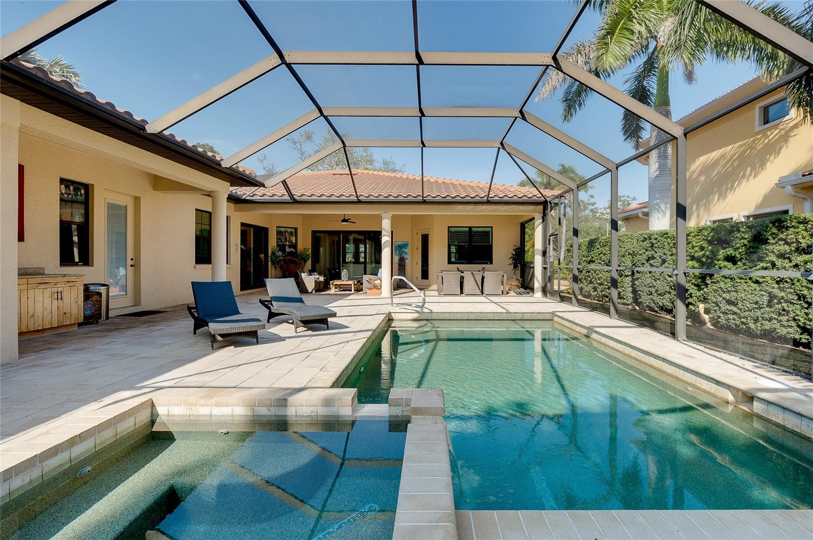 Image 71 of 100 For 641 Venice Avenue