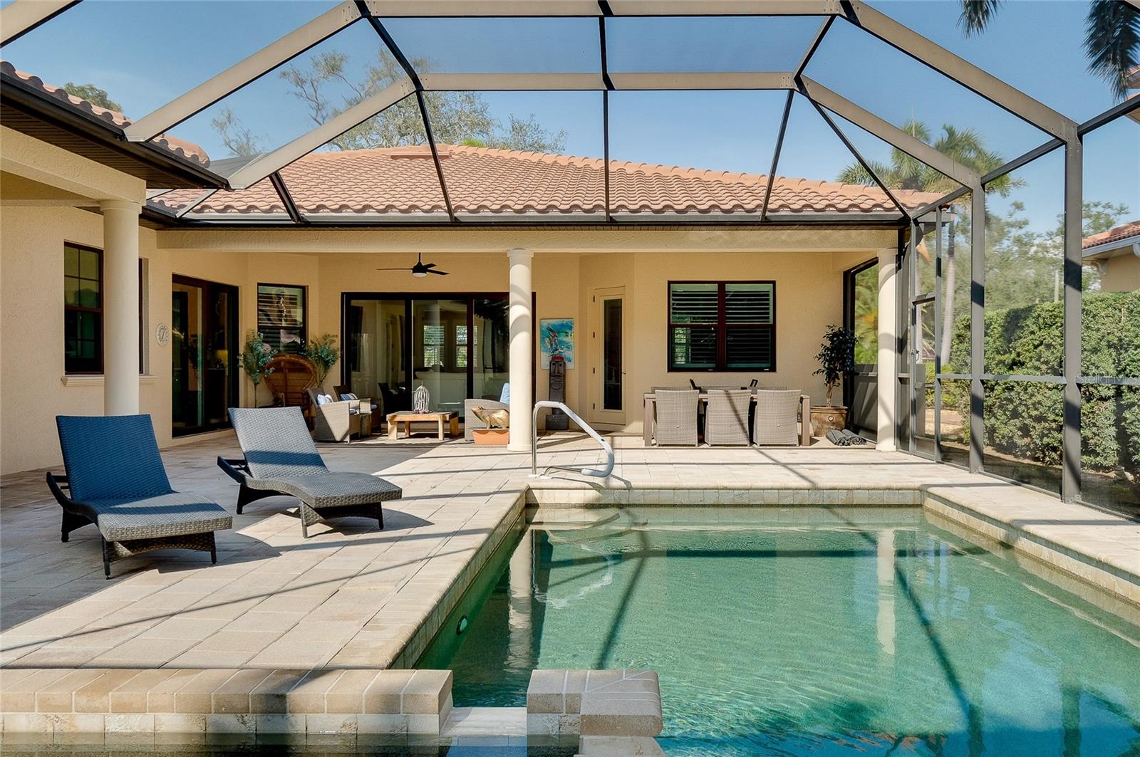 Image 72 of 100 For 641 Venice Avenue