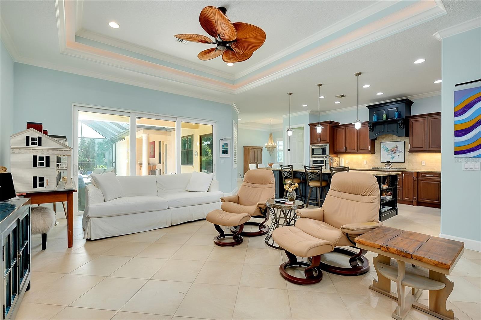 Image 8 of 100 For 641 Venice Avenue