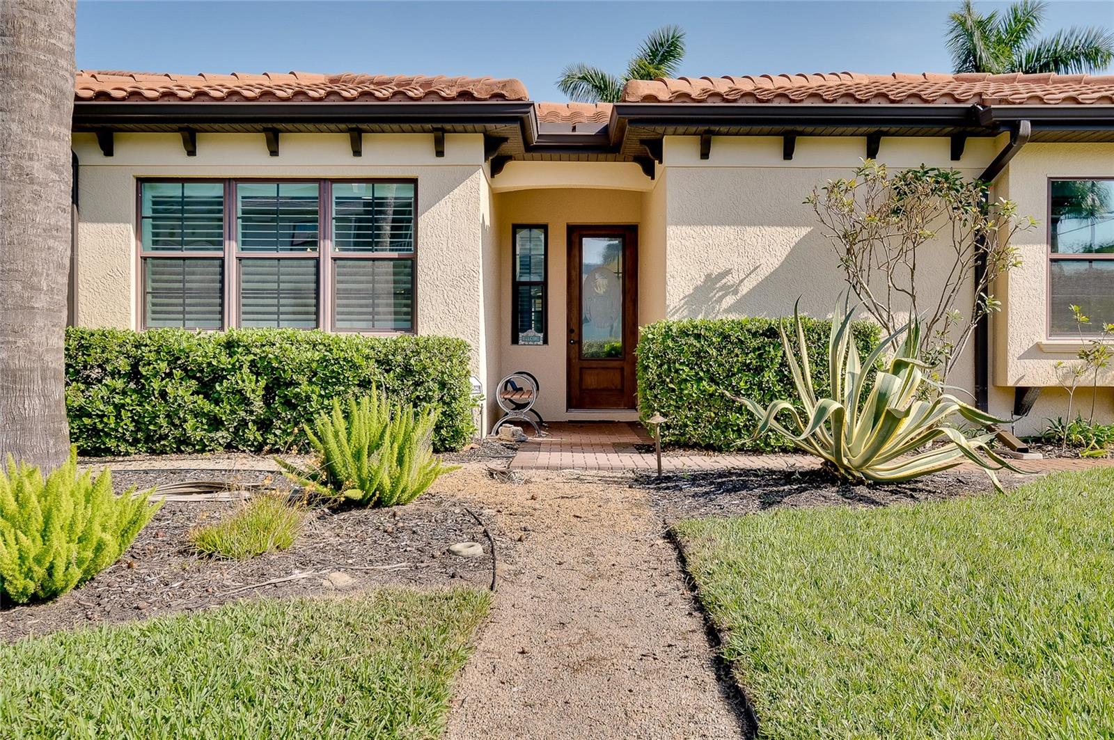 Image 85 of 100 For 641 Venice Avenue