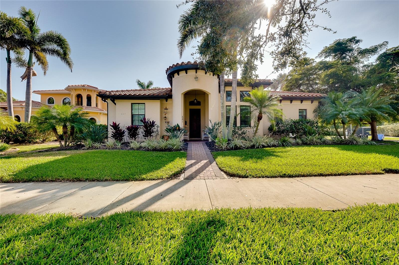 Image 87 of 100 For 641 Venice Avenue