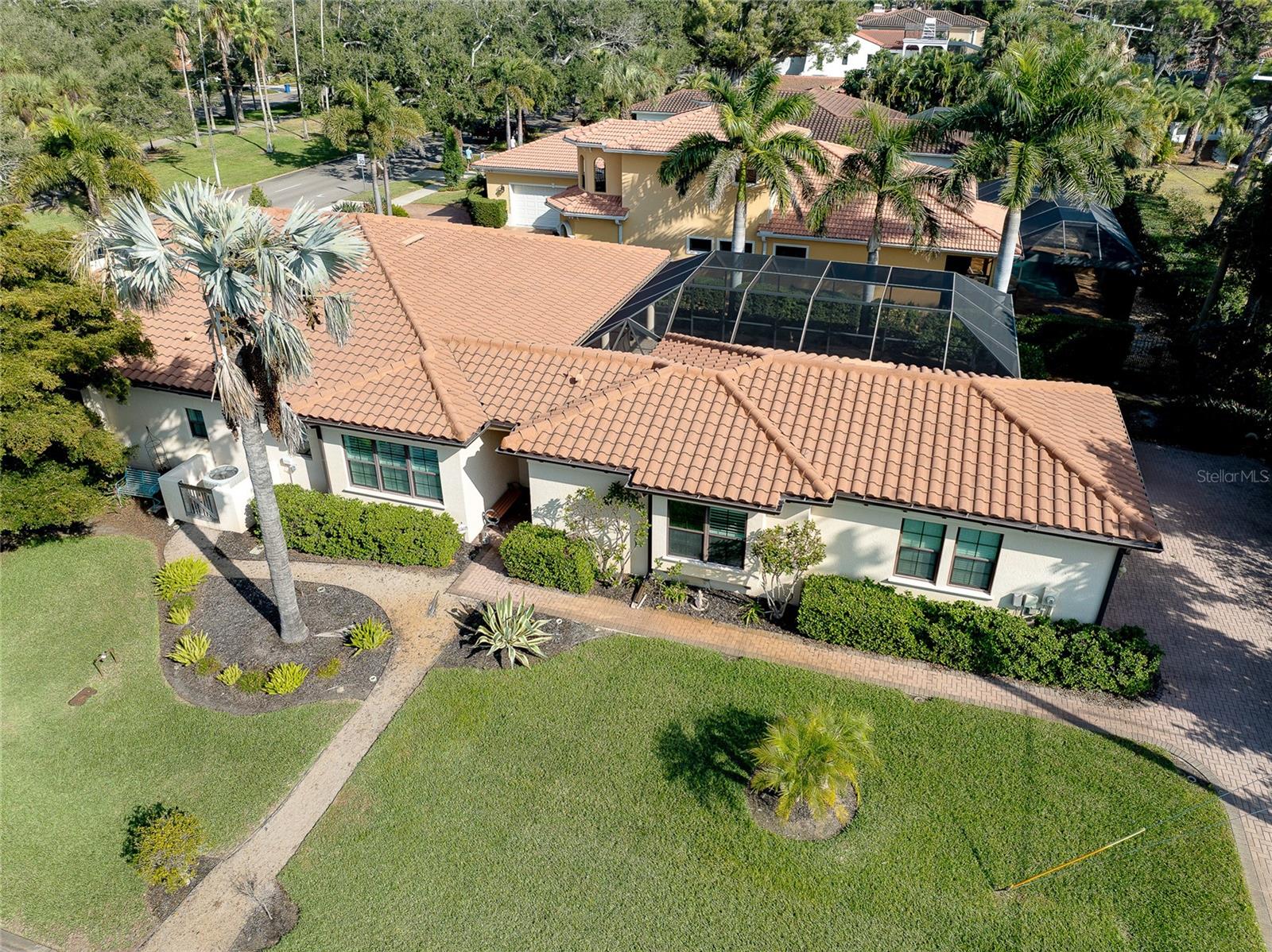 Image 97 of 100 For 641 Venice Avenue