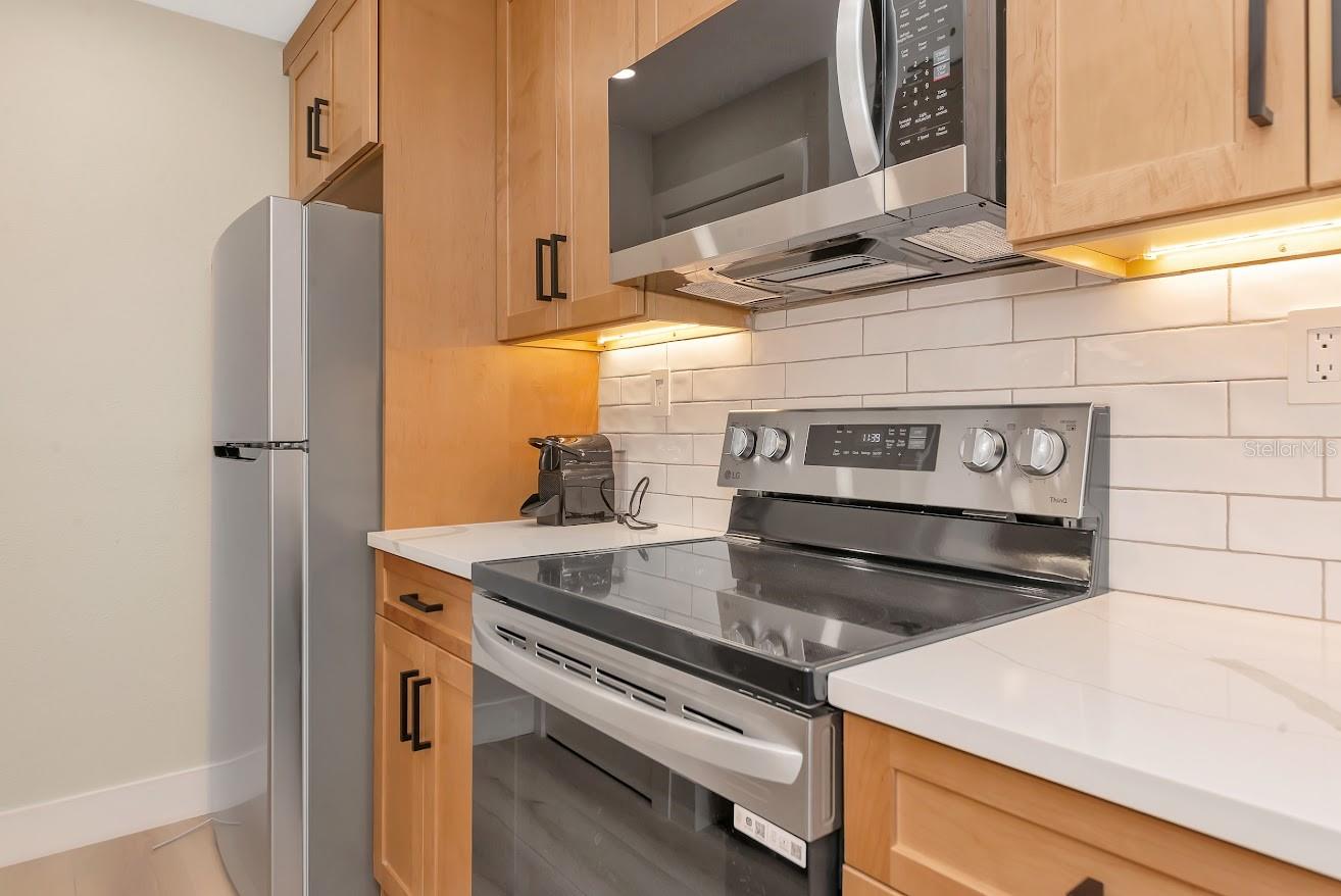 Image 20 of 40 For 800 Blvd Of The Presidents 16