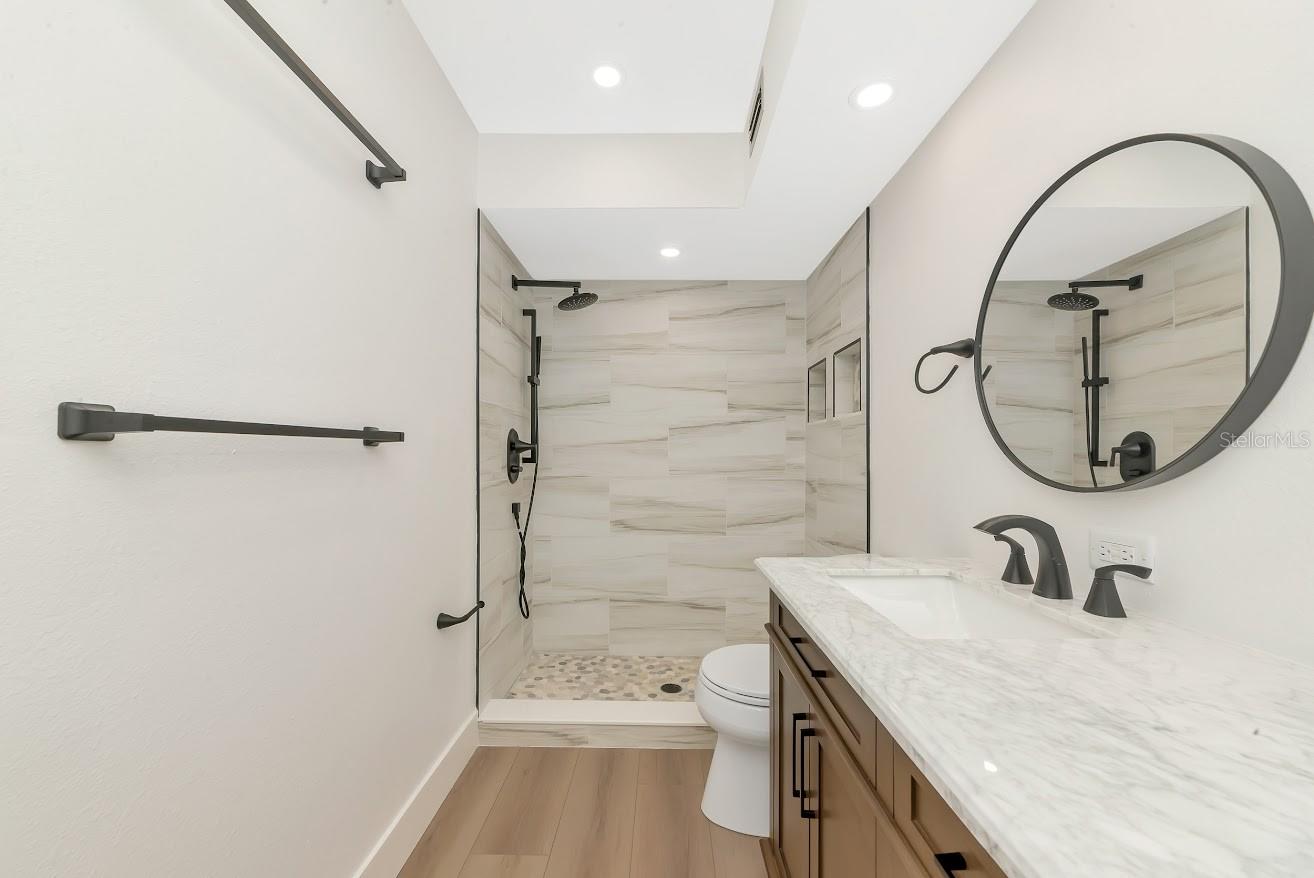 Image 26 of 40 For 800 Blvd Of The Presidents 16