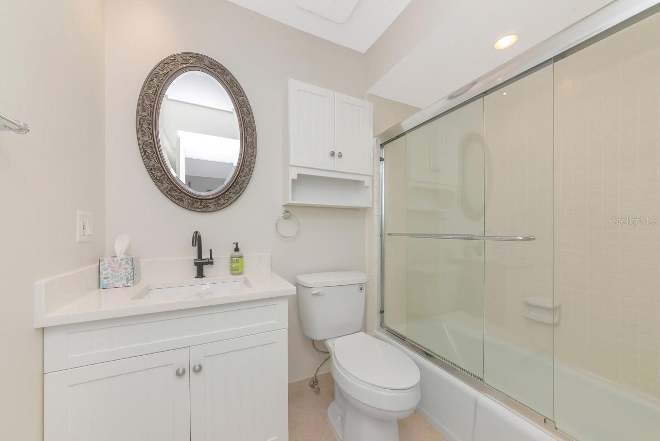 Image 32 of 40 For 800 Blvd Of The Presidents 16