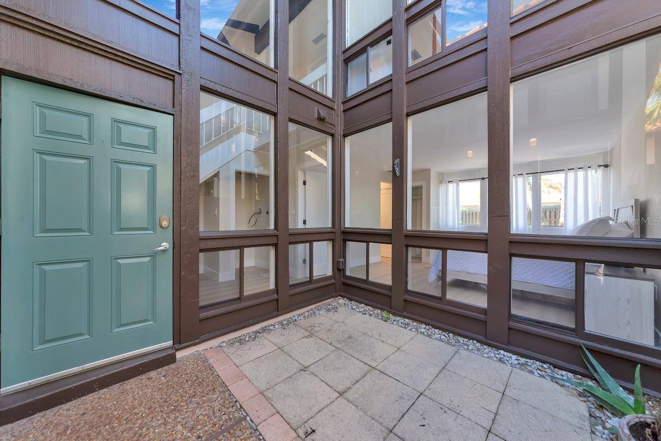 Image 6 of 40 For 800 Blvd Of The Presidents 16