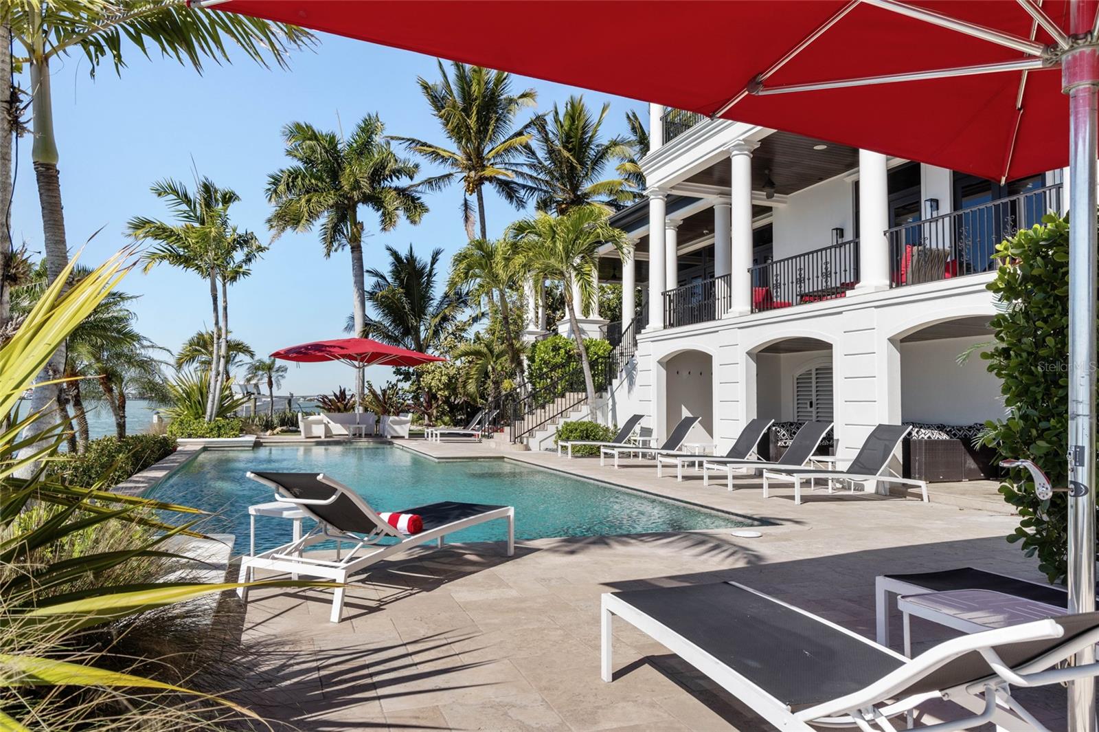 Image 14 of 27 For 1204 Hillview Drive