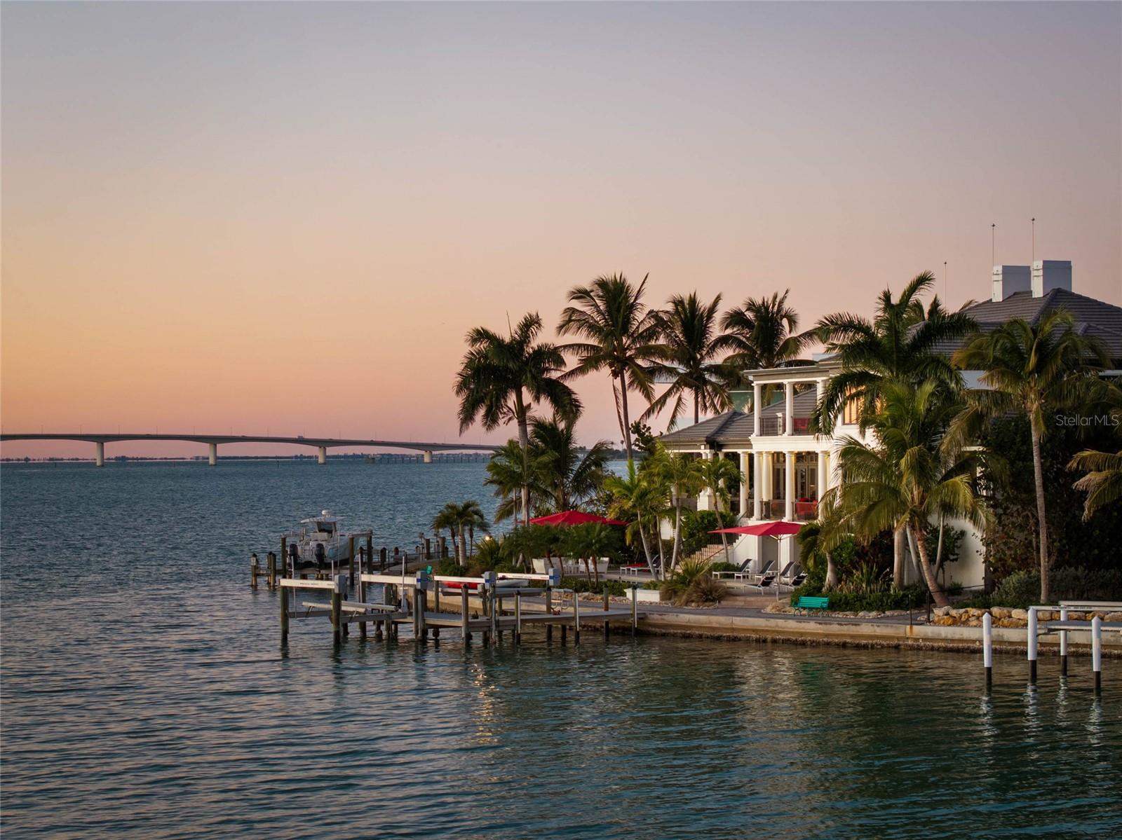 Image 17 of 27 For 1204 Hillview Drive