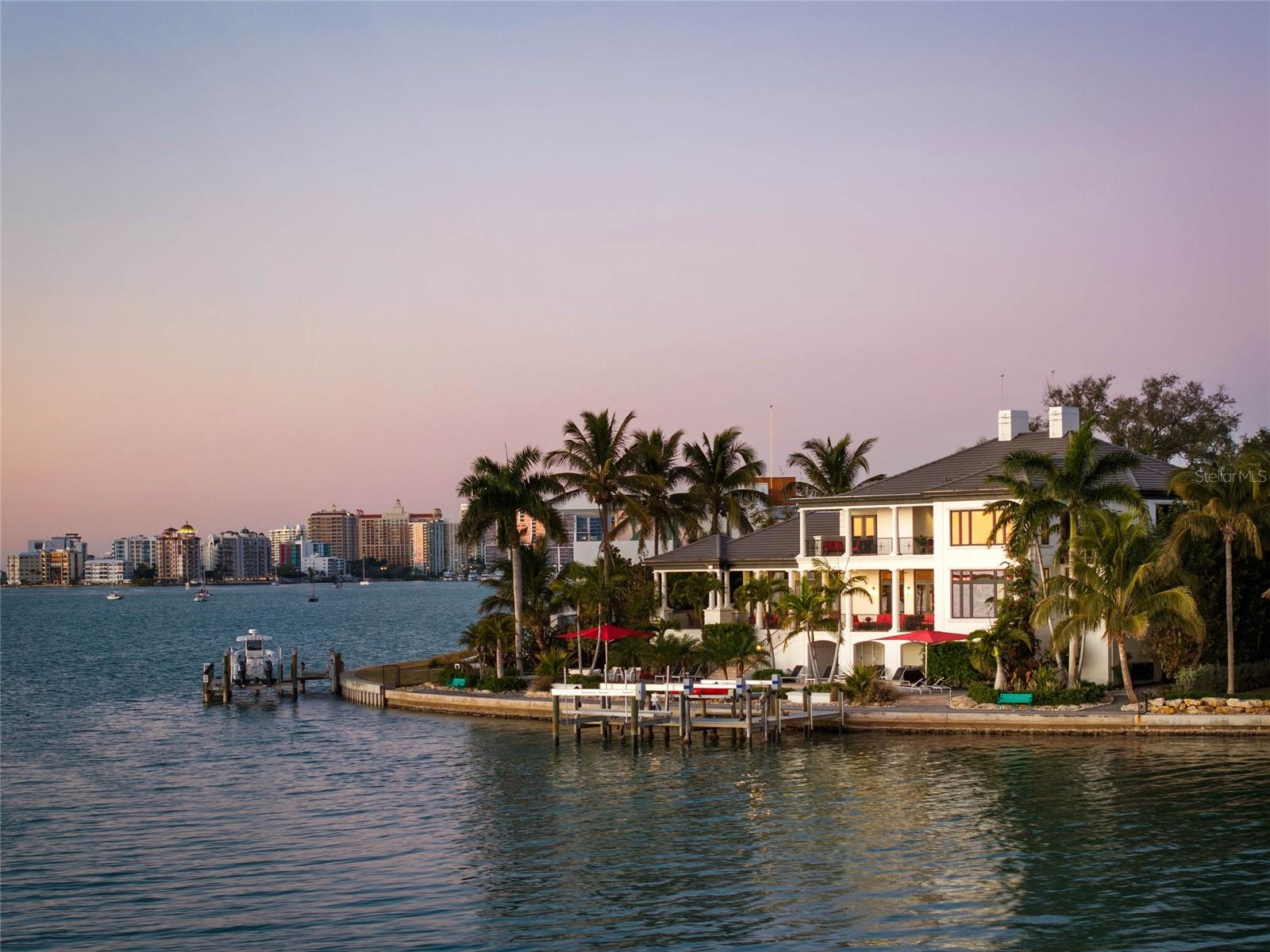 Image 18 of 27 For 1204 Hillview Drive