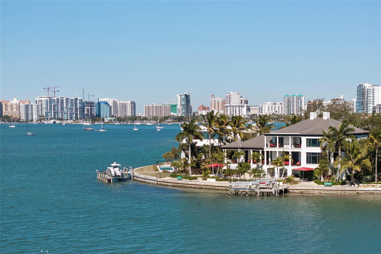 Image 20 of 27 For 1204 Hillview Drive