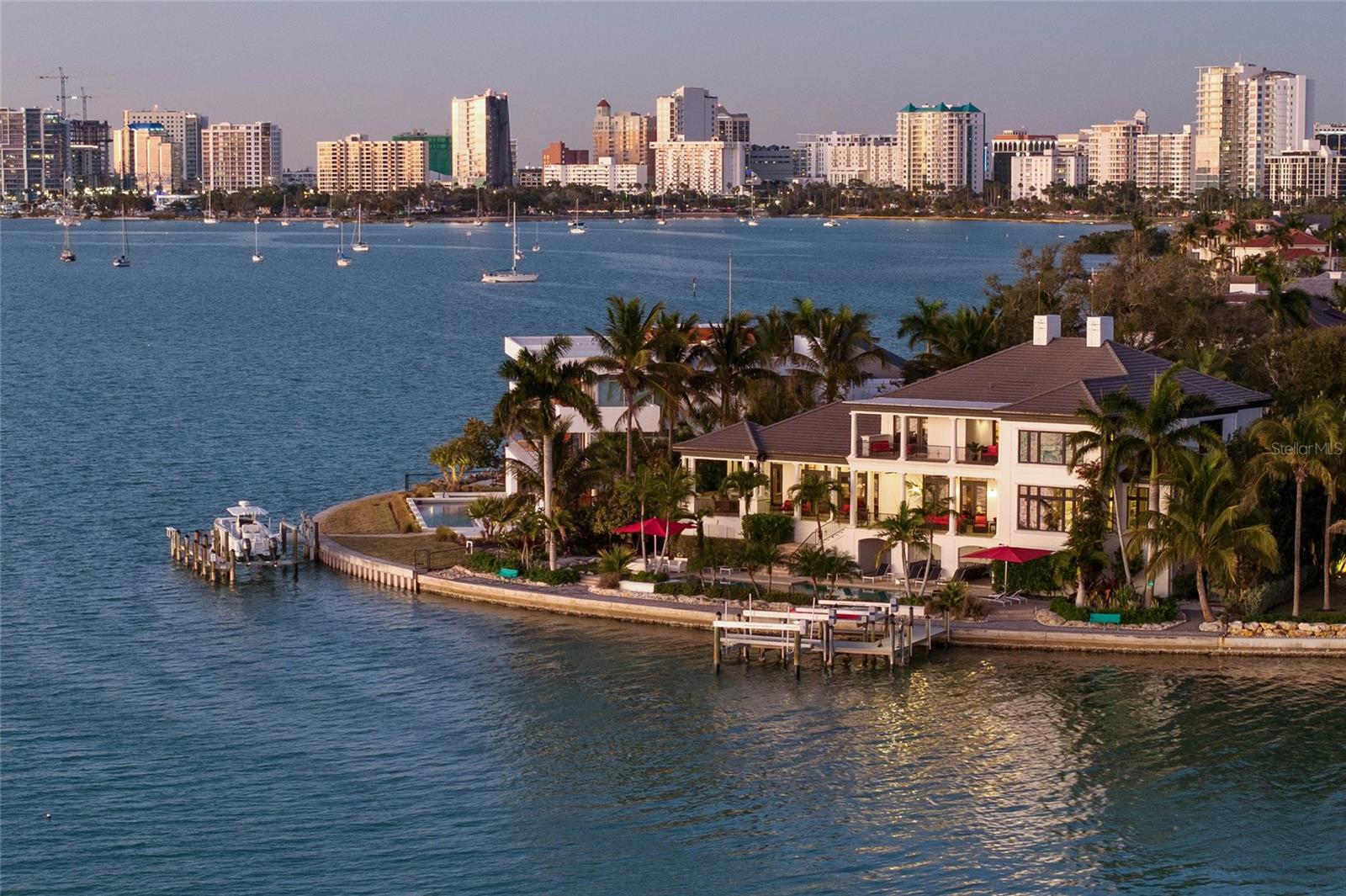 Image 21 of 27 For 1204 Hillview Drive