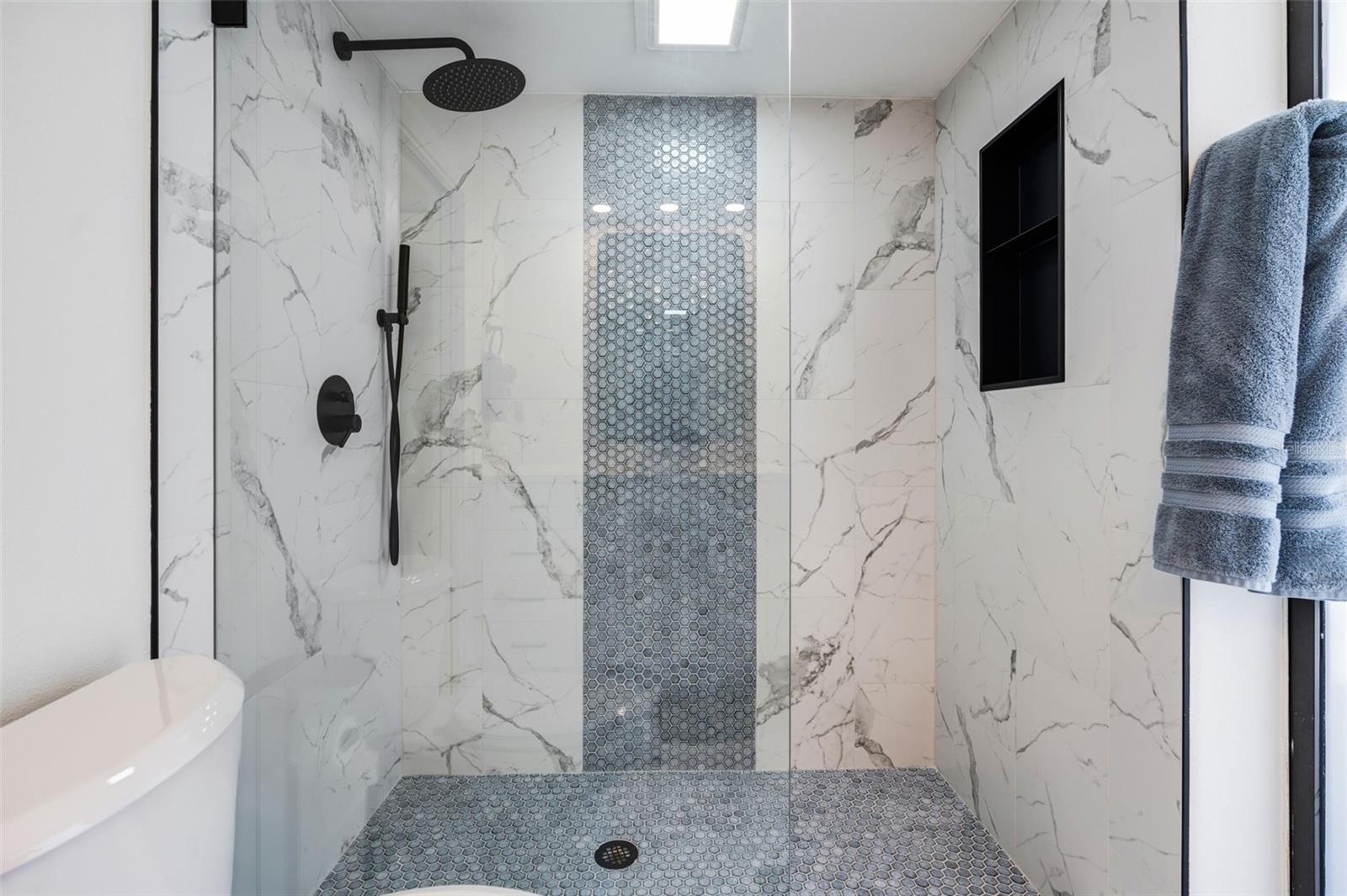 Image 18 of 29 For 4343 Arrow Avenue