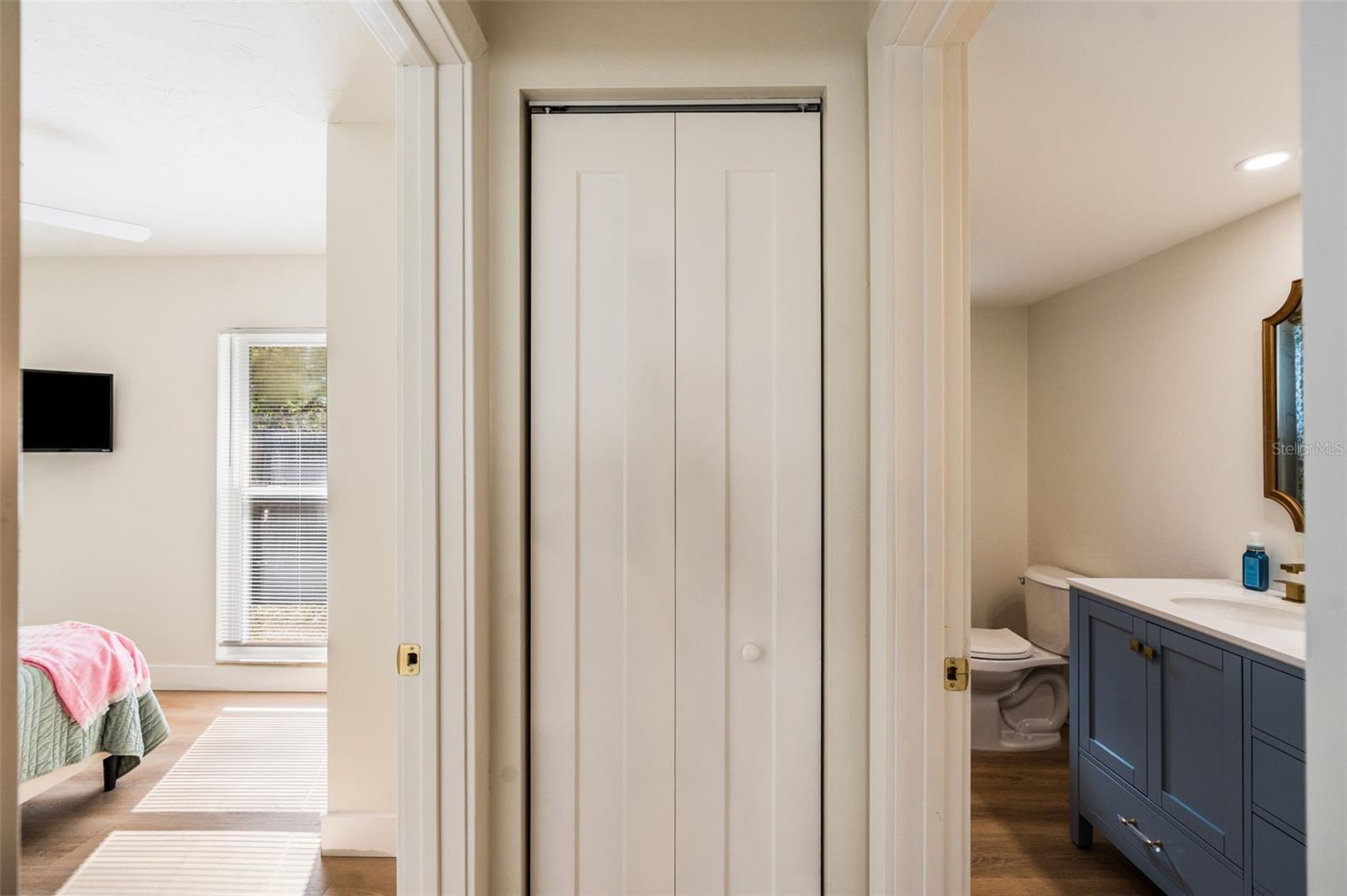 Image 21 of 29 For 4343 Arrow Avenue