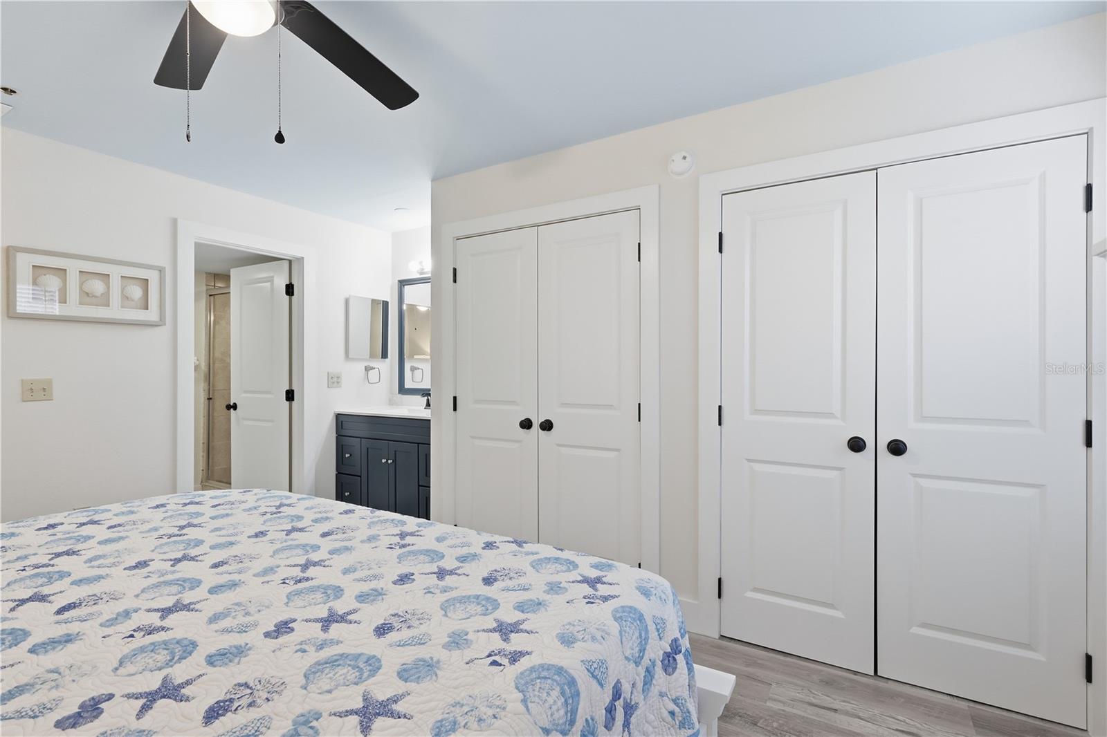 Image 15 of 33 For 3601 Bay Drive 106