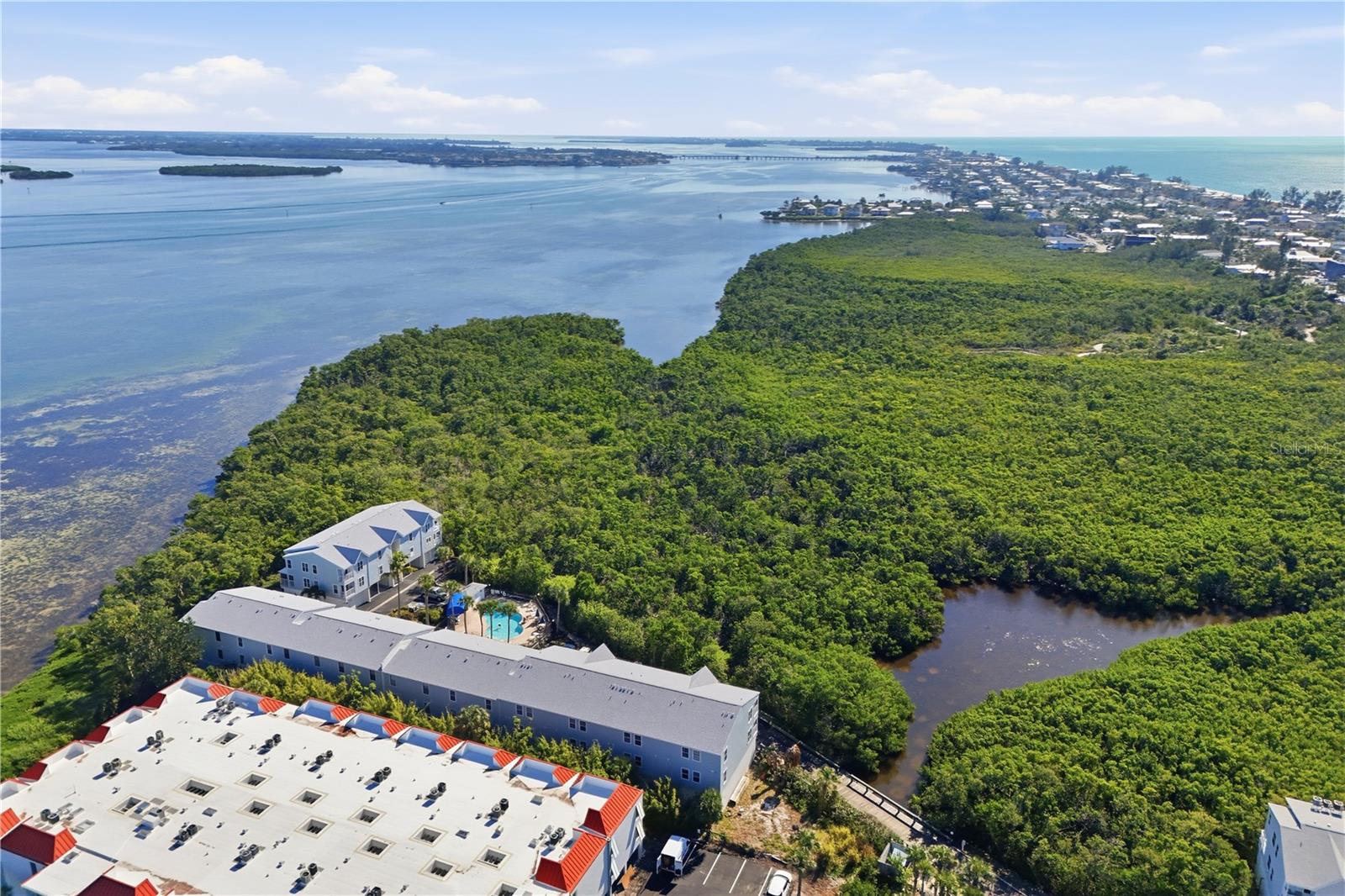 Image 31 of 33 For 3601 Bay Drive 106