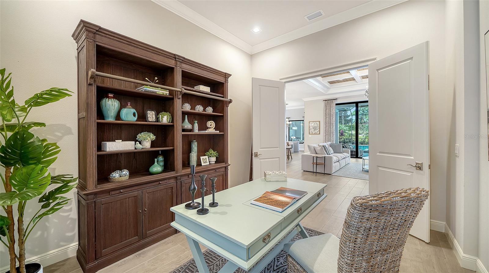 Image 19 of 59 For 7928 Matera Court