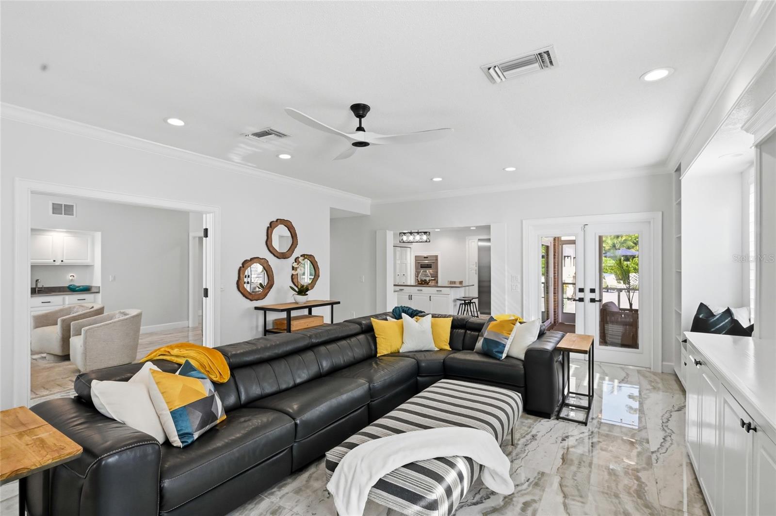 Image 14 of 83 For 1307 Riverview Circle