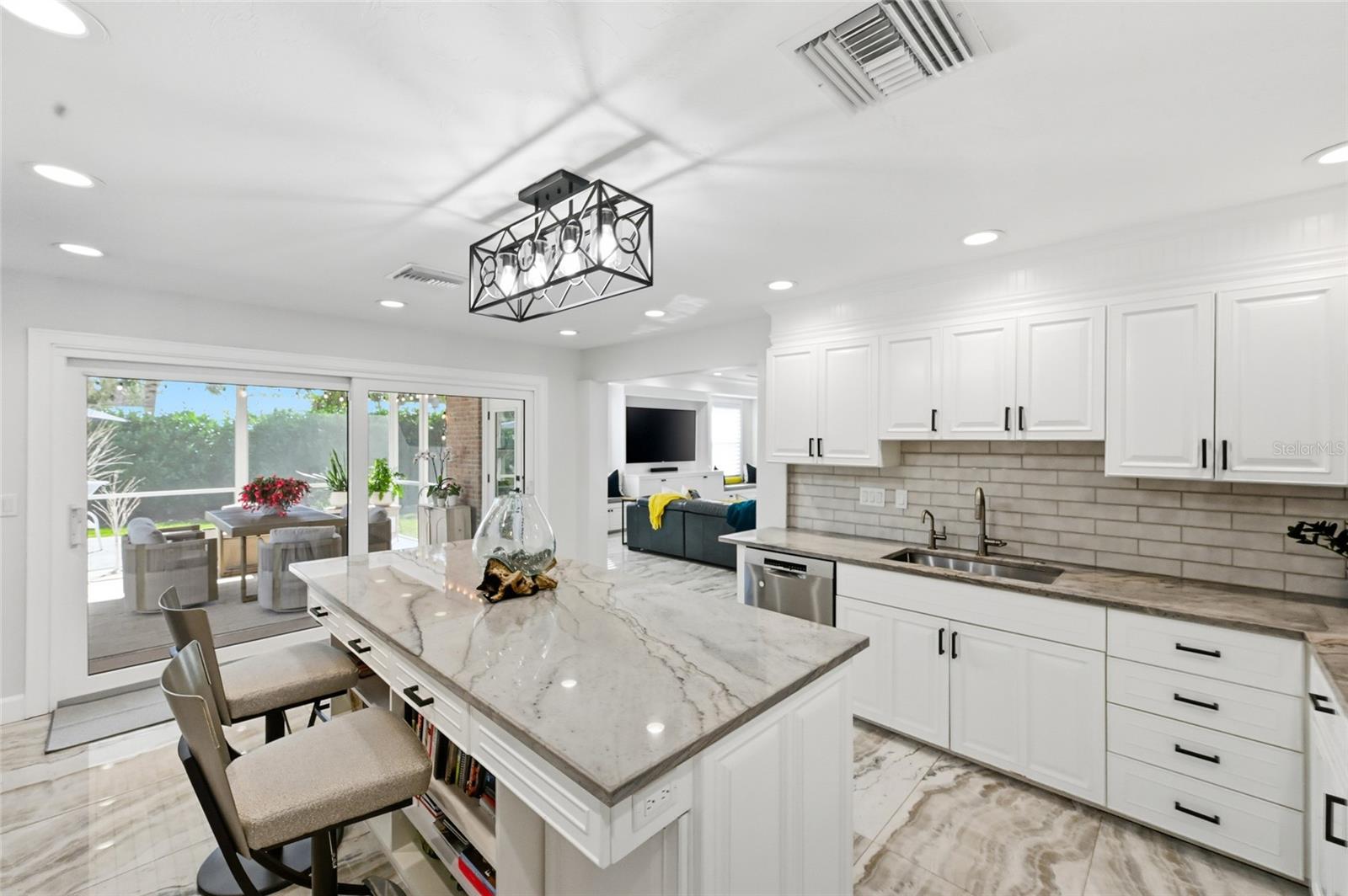 Image 22 of 83 For 1307 Riverview Circle