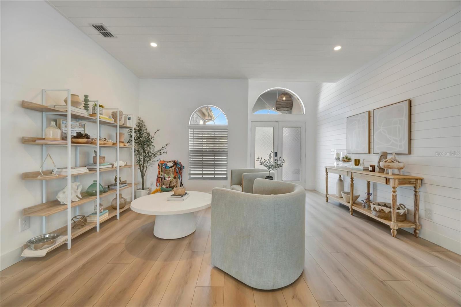 Image 10 of 74 For 5390 Matthew Court