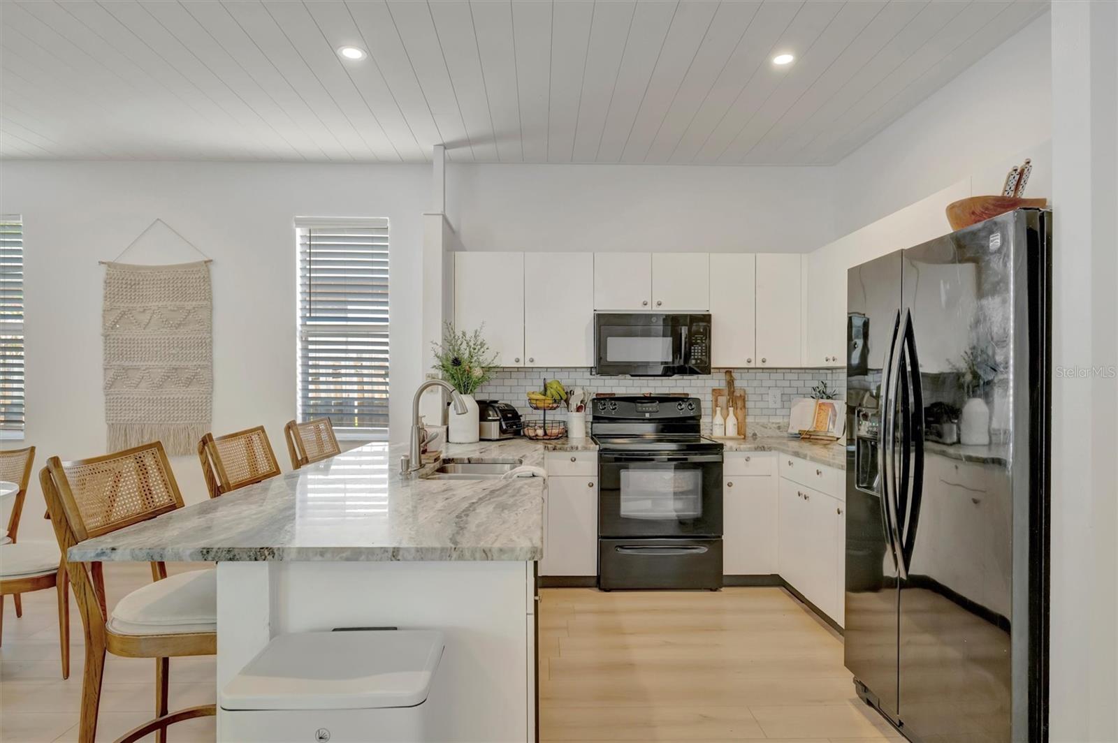 Image 24 of 74 For 5390 Matthew Court