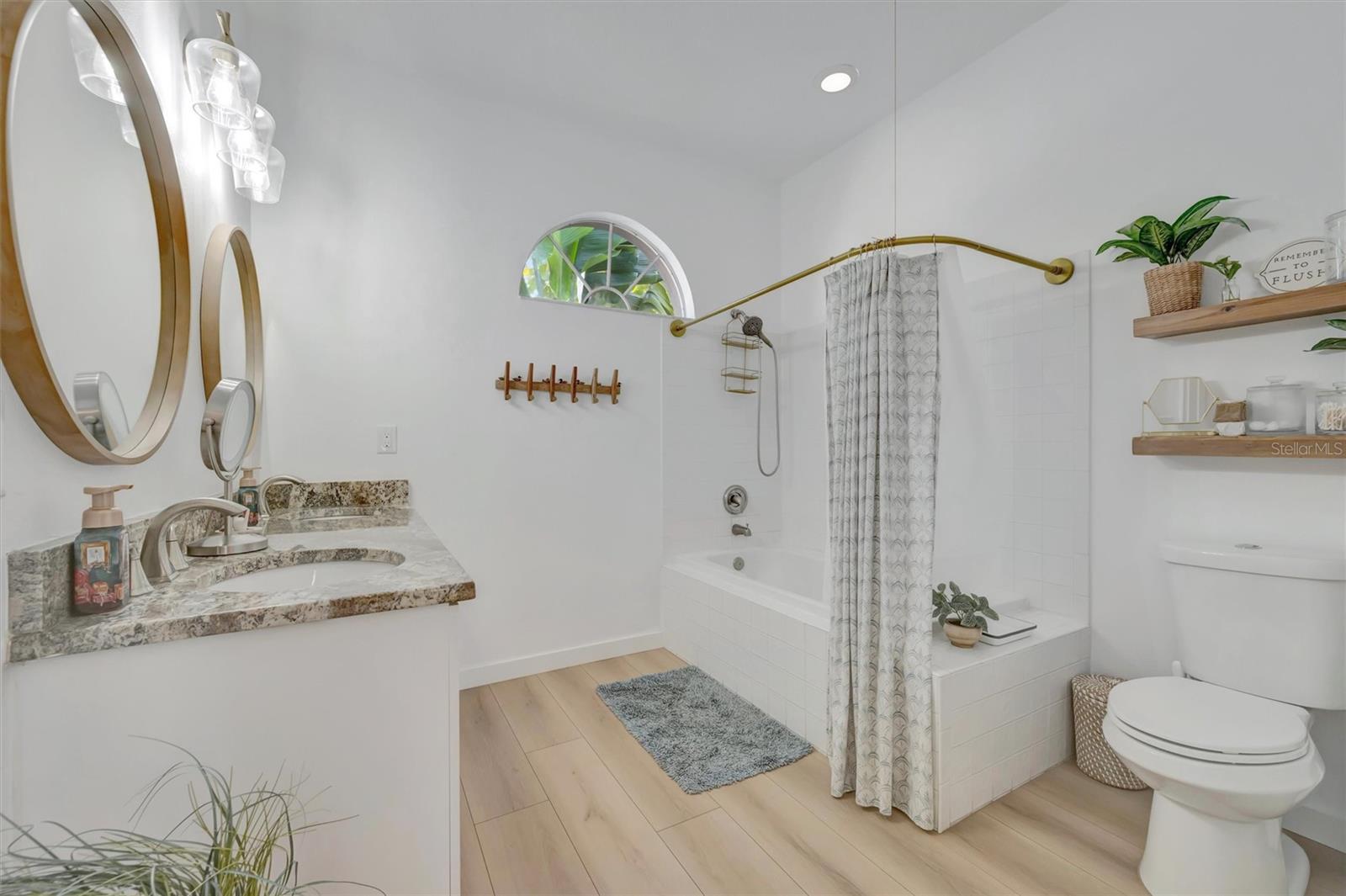 Image 37 of 74 For 5390 Matthew Court