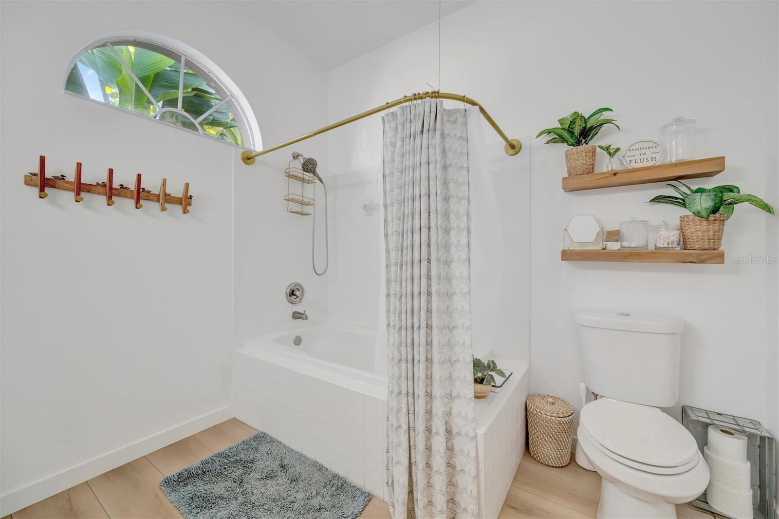 Image 39 of 74 For 5390 Matthew Court