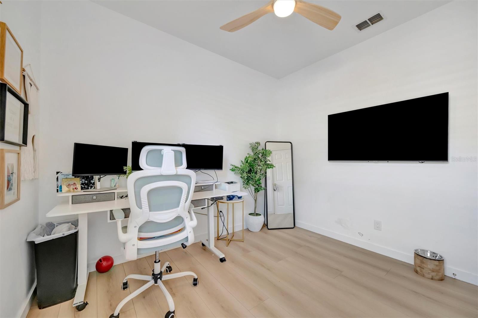 Image 66 of 74 For 5390 Matthew Court