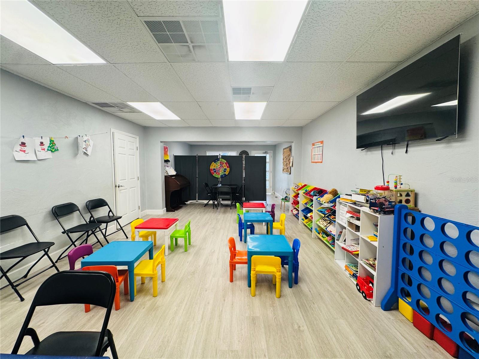 Image 10 of 26 For 4509 Bee Ridge Road E