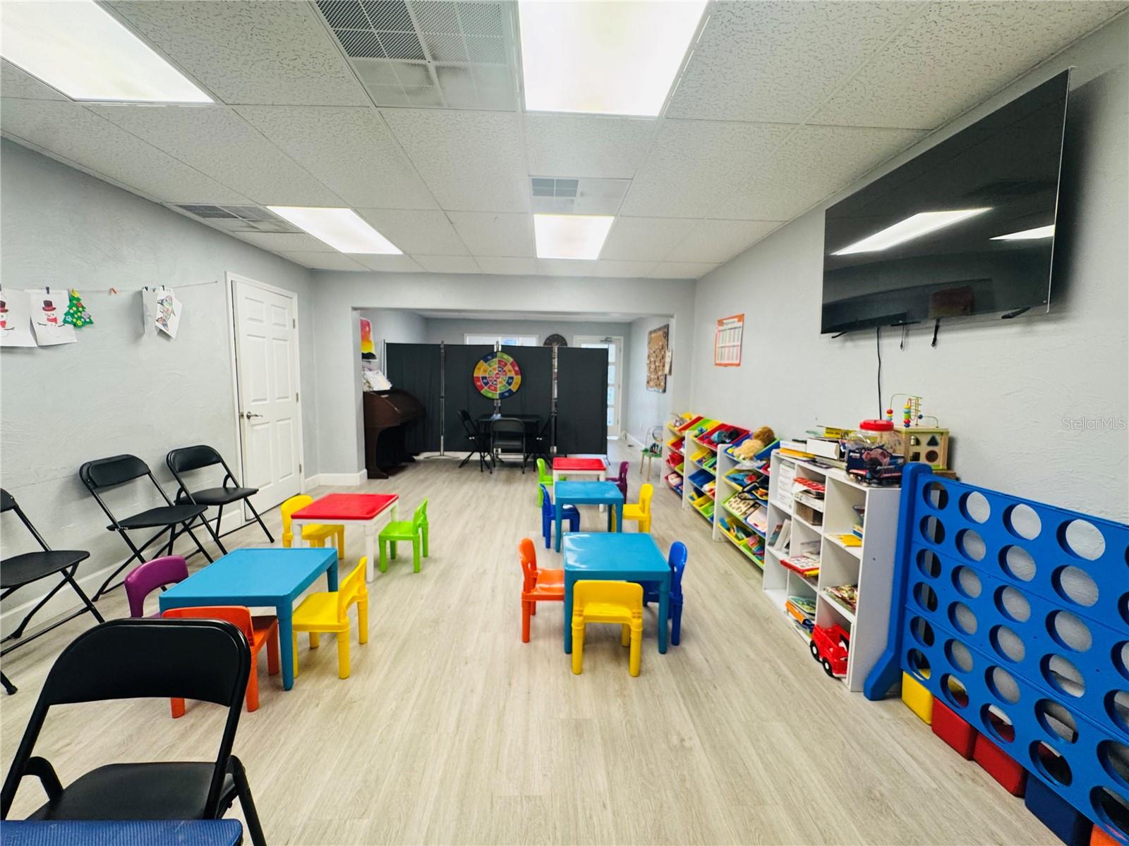 Image 11 of 26 For 4509 Bee Ridge Road E