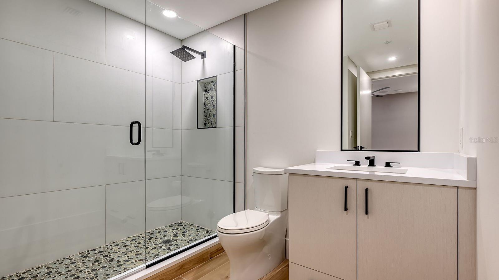 Image 32 of 53 For 1035 Seaside Drive 503