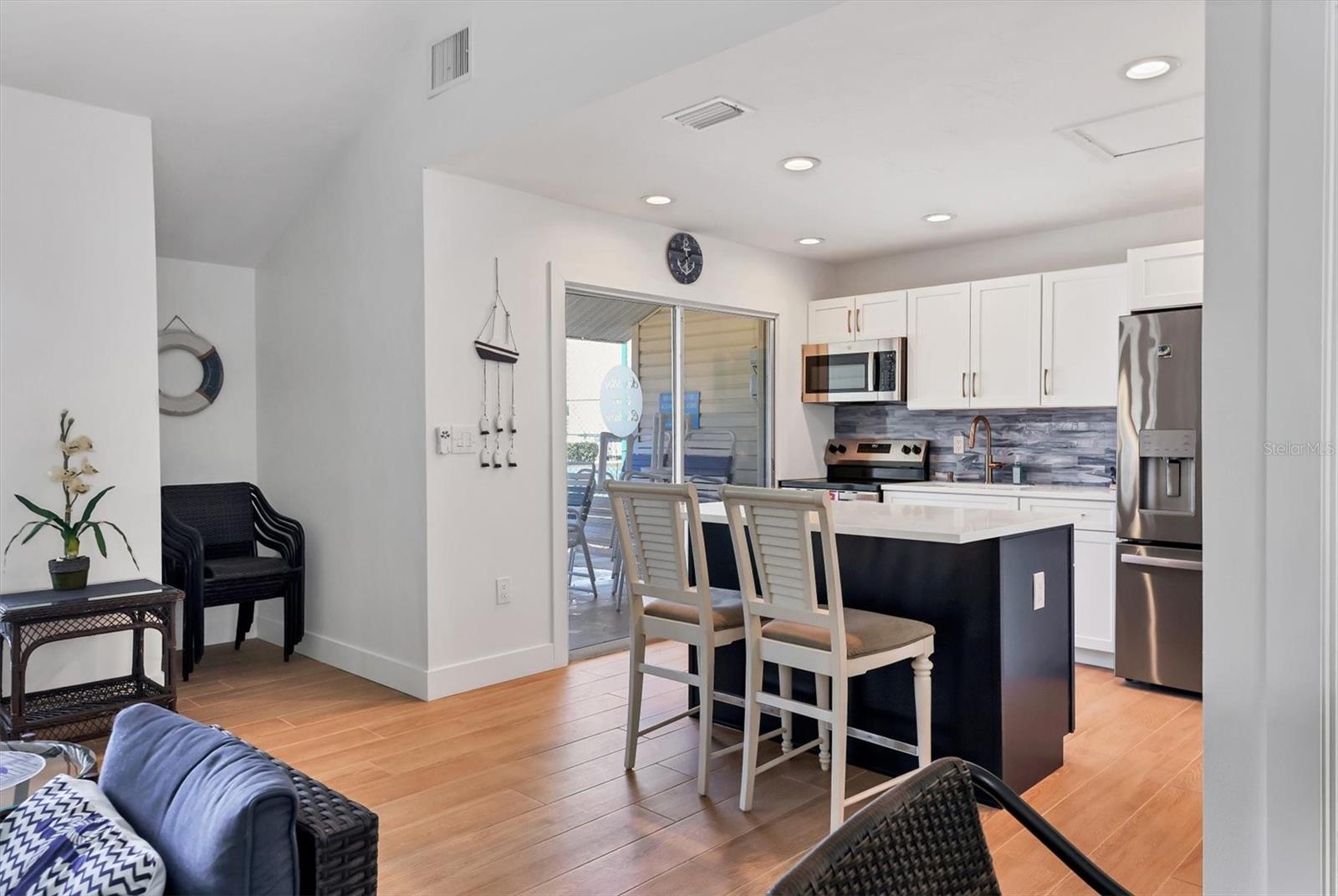 Image 29 of 36 For 1714 69th Avenue W B404