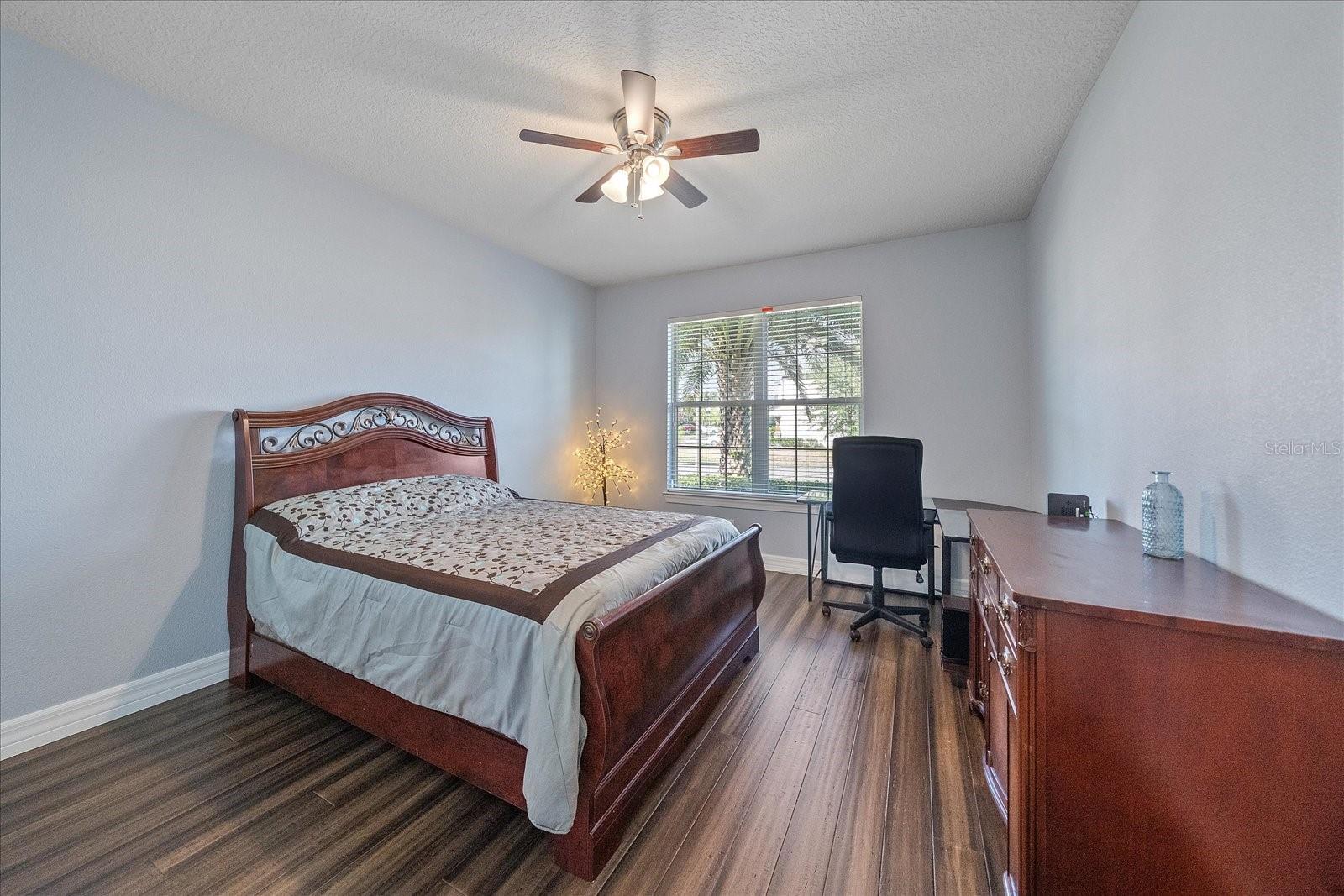 Image 22 of 52 For 604 Bishop Bay Loop