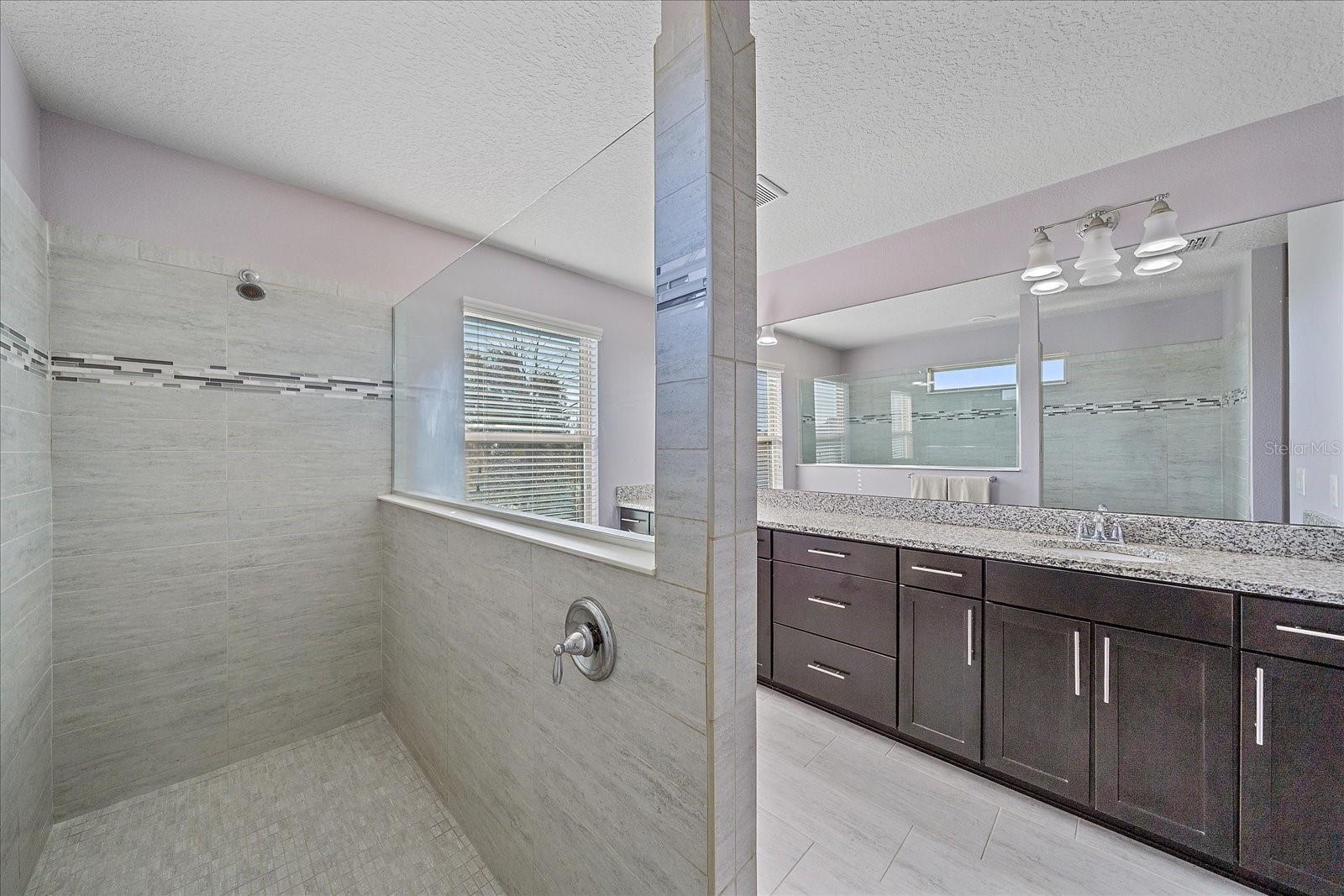 Image 38 of 52 For 604 Bishop Bay Loop